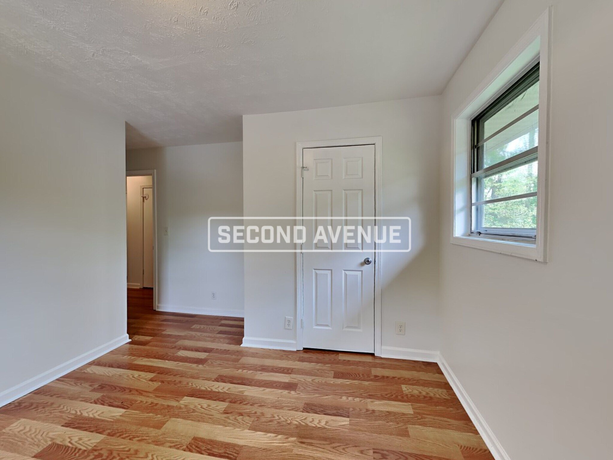 Building Photo - 1406 High Meadow Dr