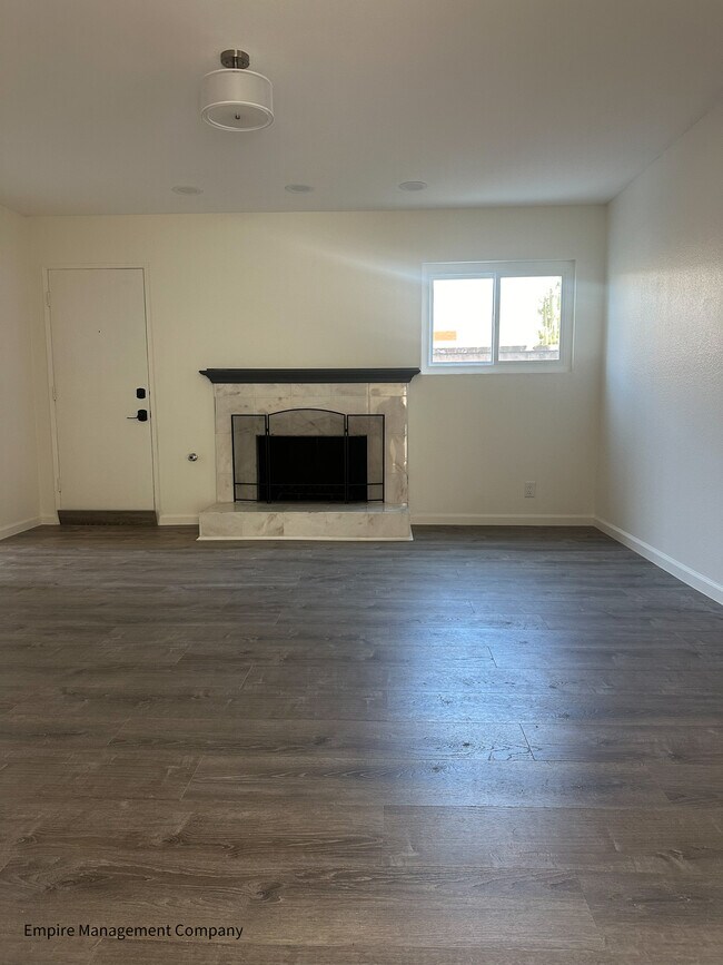 Building Photo - 1184 Cornwall Ln