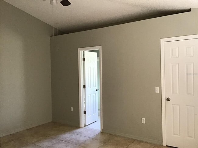 Building Photo - 2369 Captain Dr