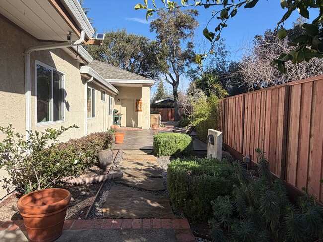 Building Photo - Los Gatos 3 Bedroom 2.5 Bath Coming Soon! Executive Home in Los Gatos School District