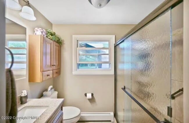 Building Photo - 400 Hemlock Dr