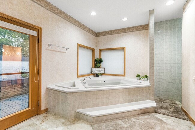 Building Photo - 1330 Preservation Way