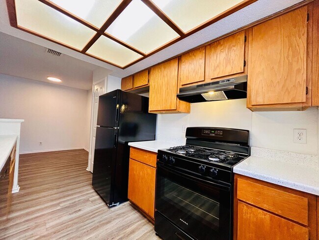 Building Photo - 9315 Kempler Dr