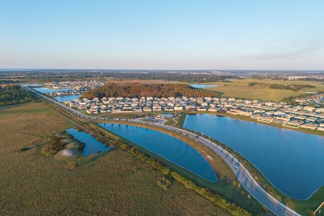 Building Photo - 5071 Four Strand Ct