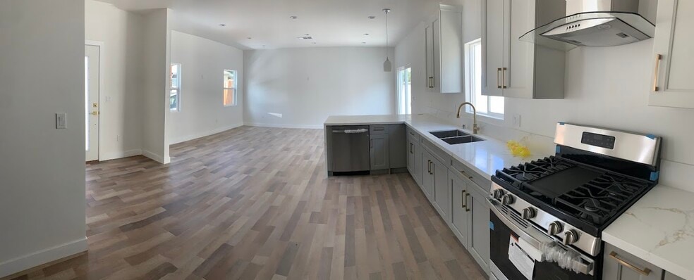 Building Photo - 19507 Enadia Way