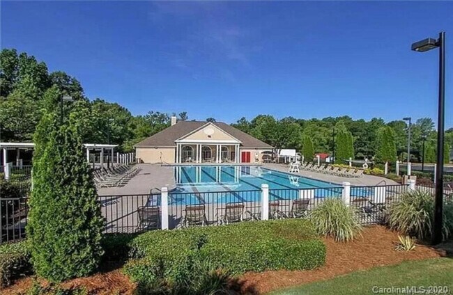 Building Photo - 10614 Moberly Ct