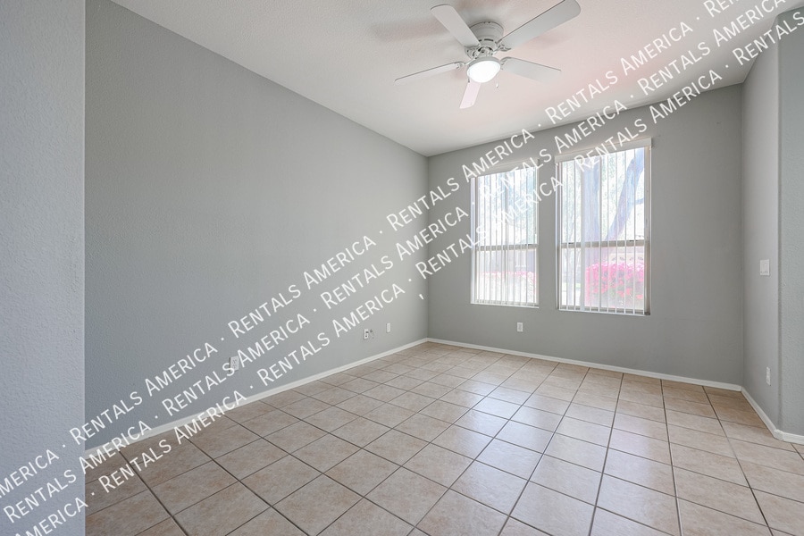 Building Photo - 3672 E Sundance Ave