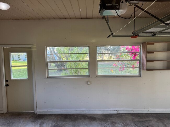 Building Photo - 5900 N Courtenay Pkwy