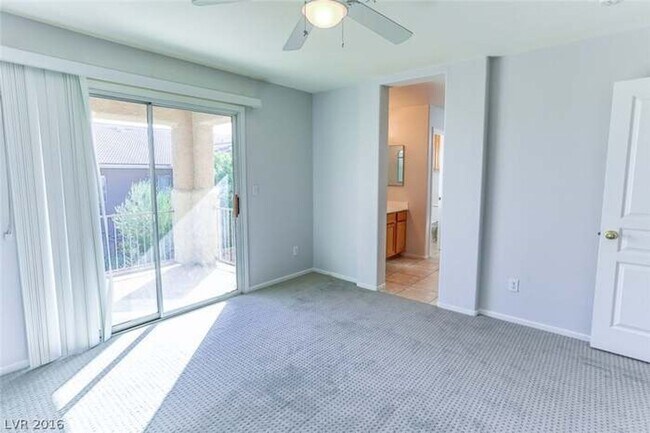 Building Photo - Southwest Three Bedroom Home!!!