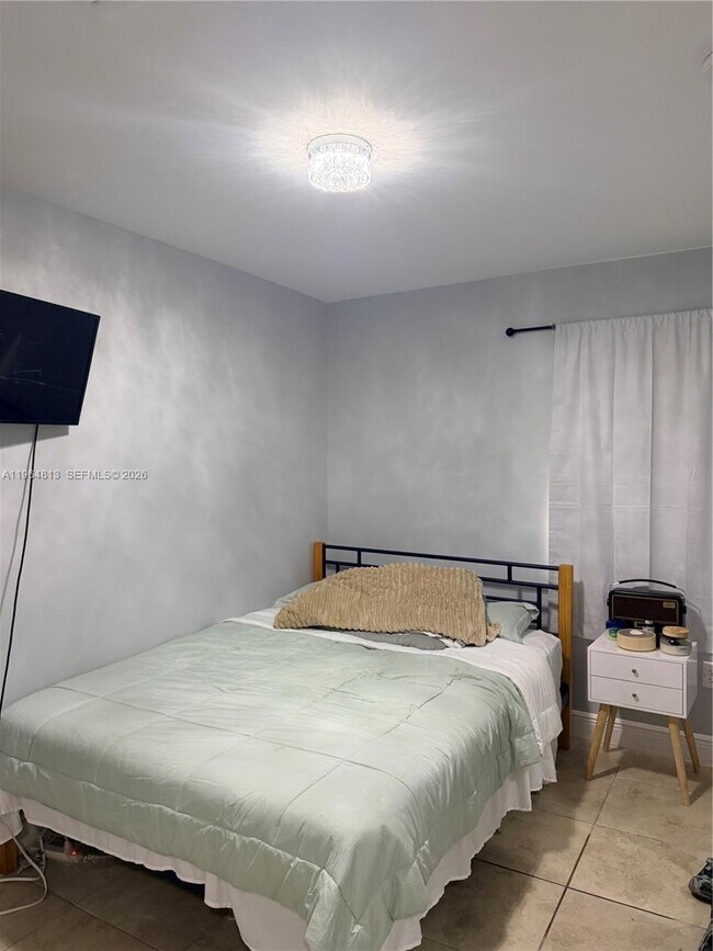 Building Photo - 1955 NW 5th Pl