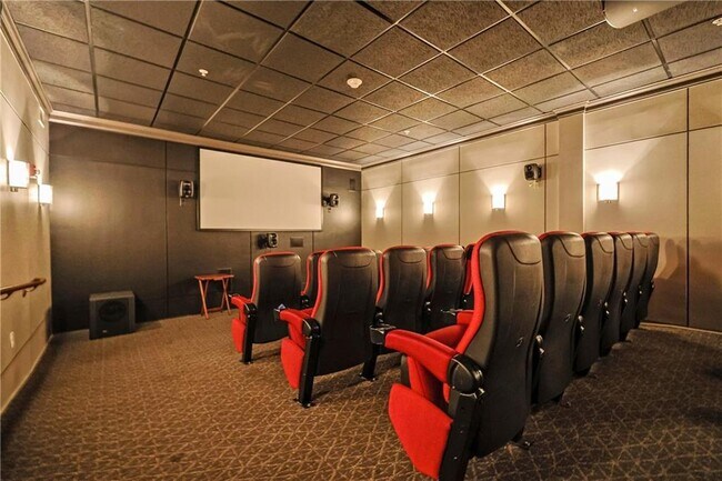 Building Photo - 1000 Providence Pl