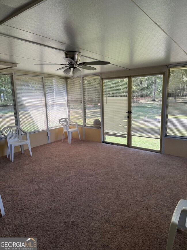 Building Photo - 110 Otelia Ln