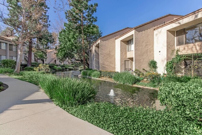 Building Photo - Huntington Lakes Apartments