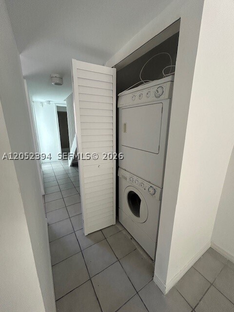 Building Photo - 6221 SW 138th Ct