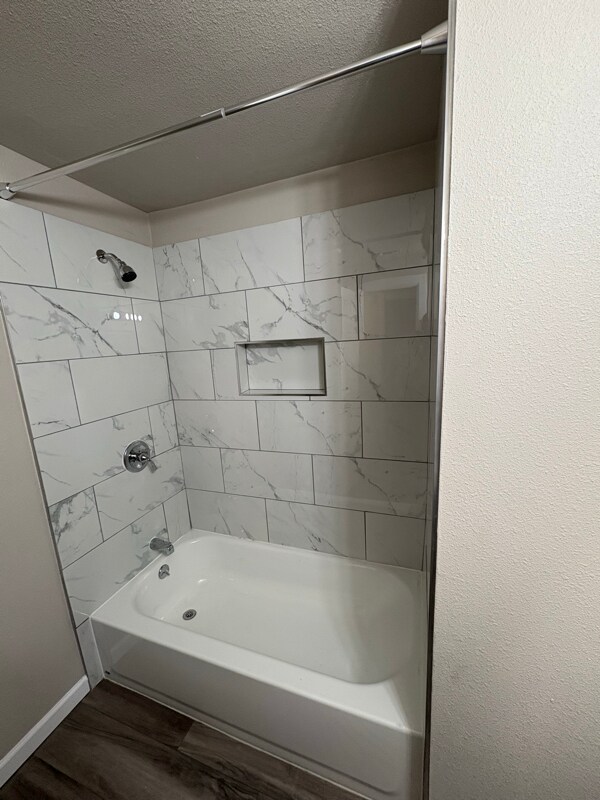 Building Photo - 5512 Humbert Ave