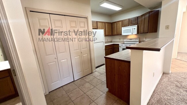 Building Photo - 1 Bedroom, 1 Bath