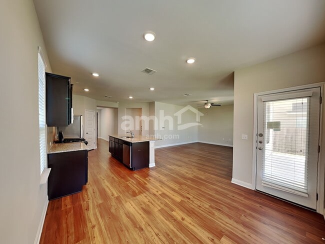 Building Photo - 8100 McKamy Dr