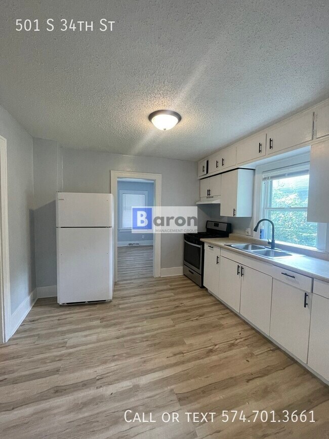 Building Photo - 501 S 34th St