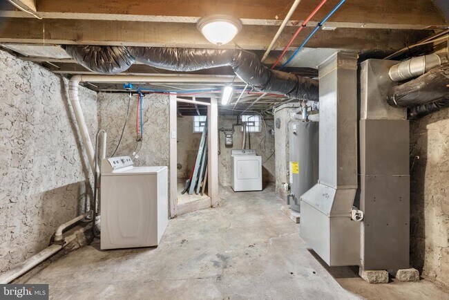 Building Photo - 3083 Witte St