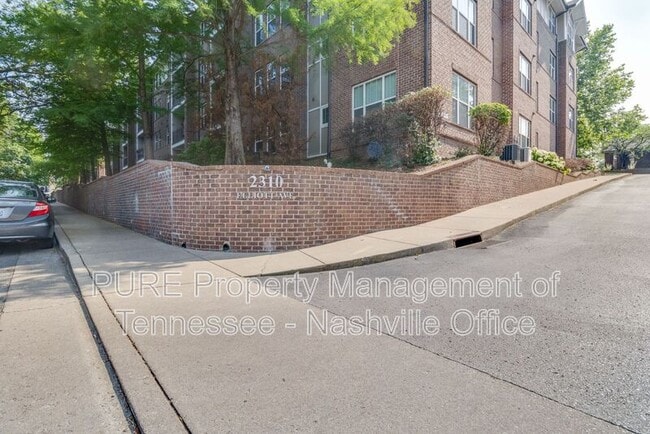 Building Photo - 2310 Elliott Ave