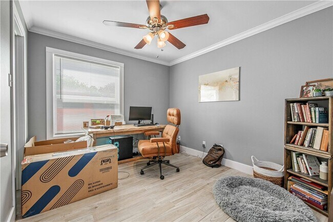 Building Photo - 1211 April Bloom