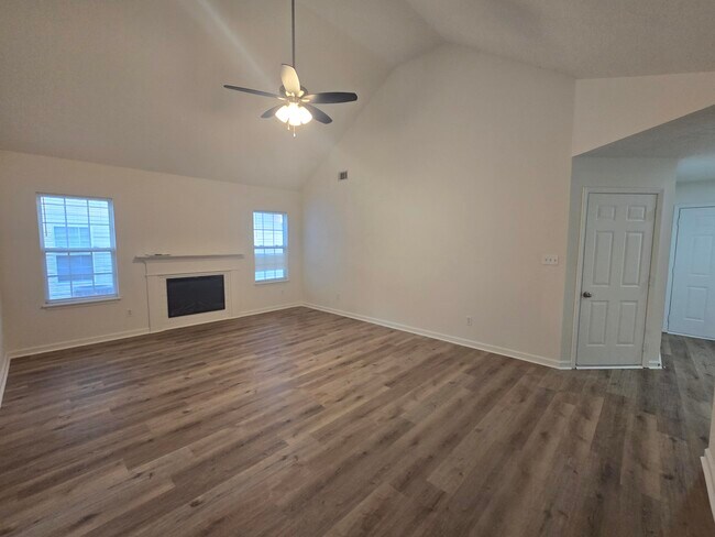 Building Photo - 496 Connemara Trail