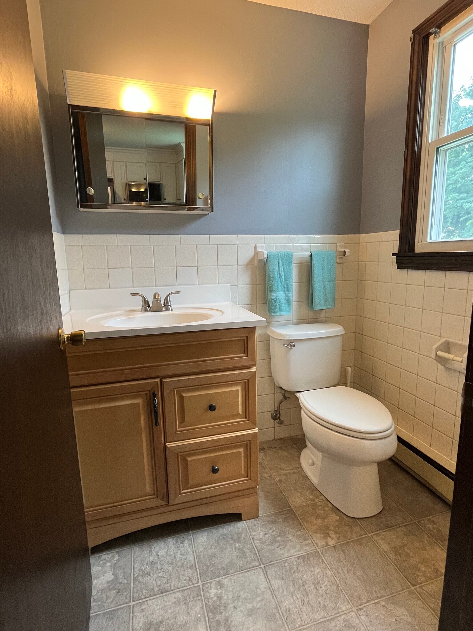 Building Photo - 485 Corey St