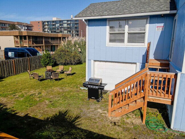 Building Photo - 640 S Columbia St