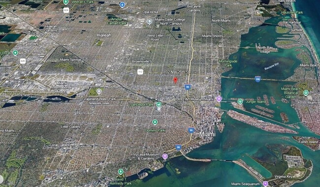 Building Photo - 1102 NW 26th St