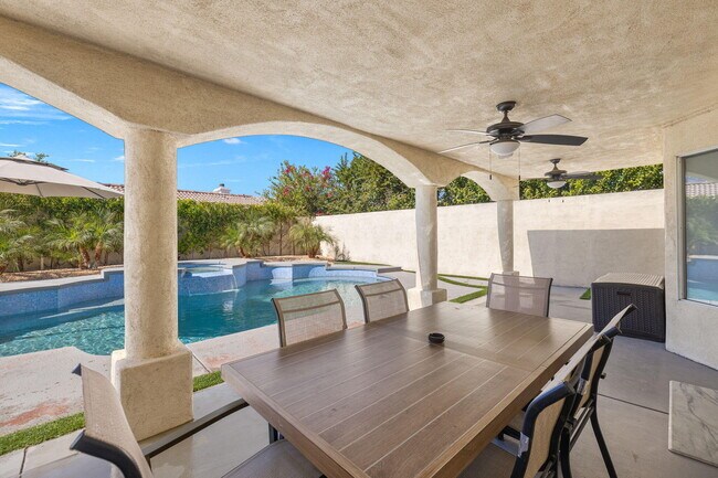 Building Photo - 31115 Whispering Palms Trail