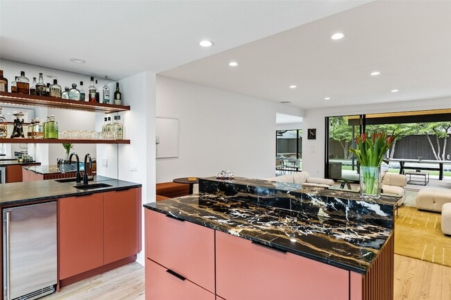 Building Photo - 5239 Edmondson Ave