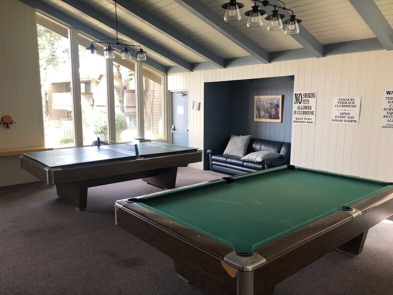 Building Photo - 100 Kinross Dr