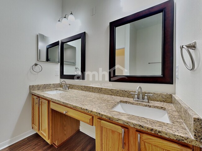 Building Photo - 3547 Kayla Cir