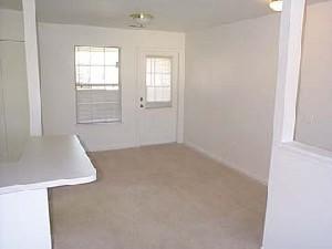 Building Photo - 13646 Cascade Dr