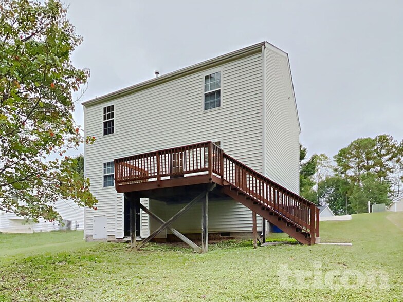 Building Photo - 5808 Brambleton Ave