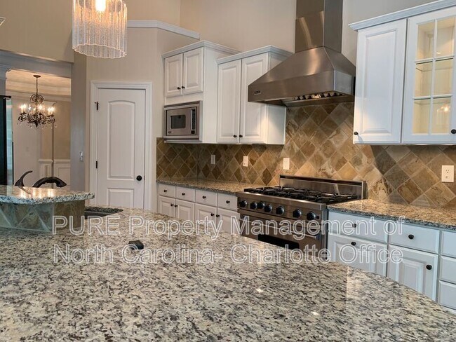 Building Photo - 1289 Winged Foot Dr