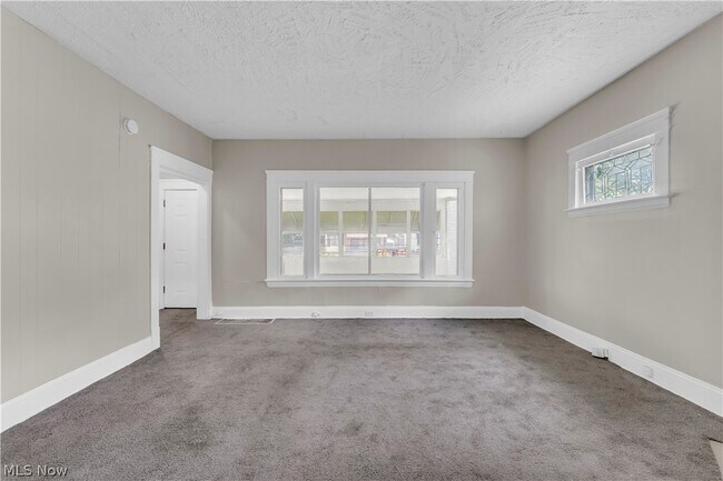 Building Photo - 12322 Fairport Ave