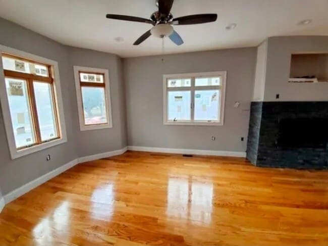 Building Photo - 1332 Eastern Ave