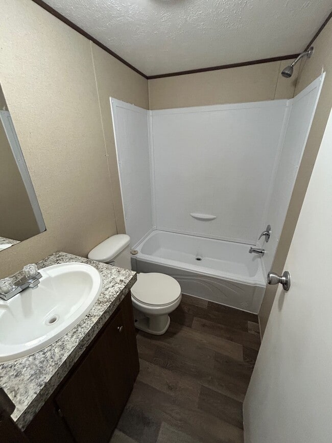 Building Photo - 312 Hovie Ct