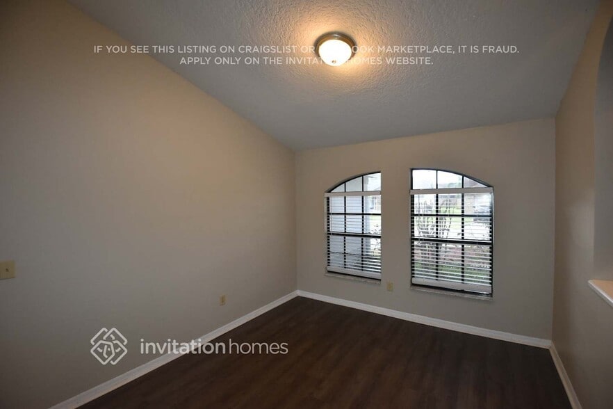 Building Photo - 1507 Storington Ave