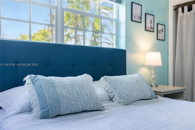 Building Photo - 8926 Abbott Ave