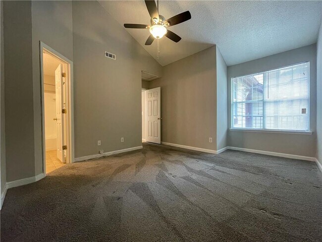 Building Photo - 1107 Sandy Ln Dr