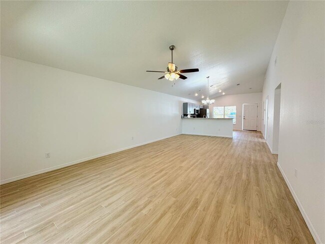 Building Photo - 8790 E Albertson Ct