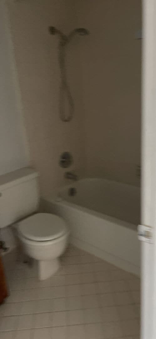 Building Photo - Move in Ready