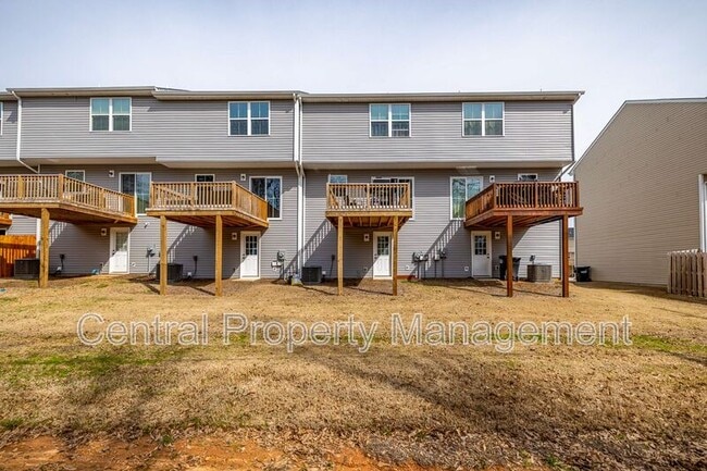 Building Photo - 225 Coldwater Creek Ct