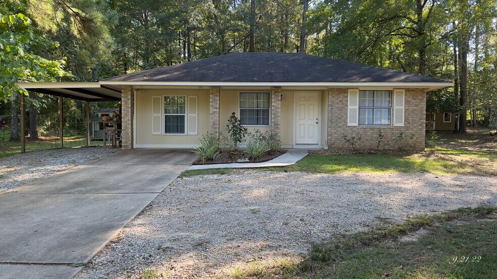 Primary Photo - 161 Castor Plunge Rd