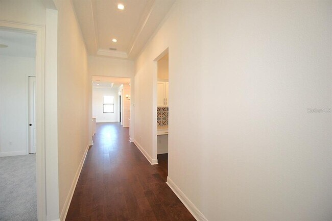 Building Photo - 20 Del Palma Dr