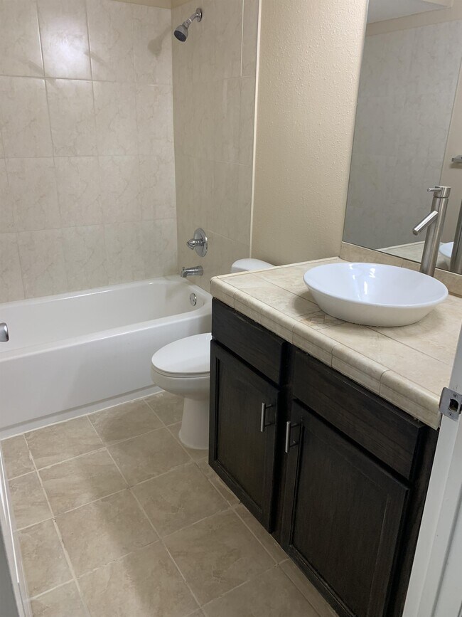 Building Photo - 2440 NW 33rd St