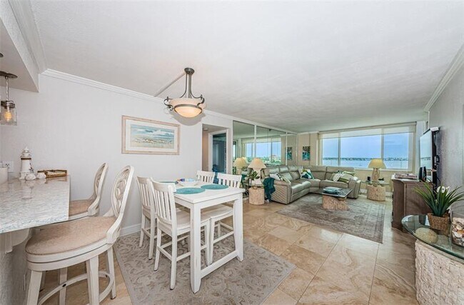 Building Photo - 6322 Palma Del Mar Blvd S