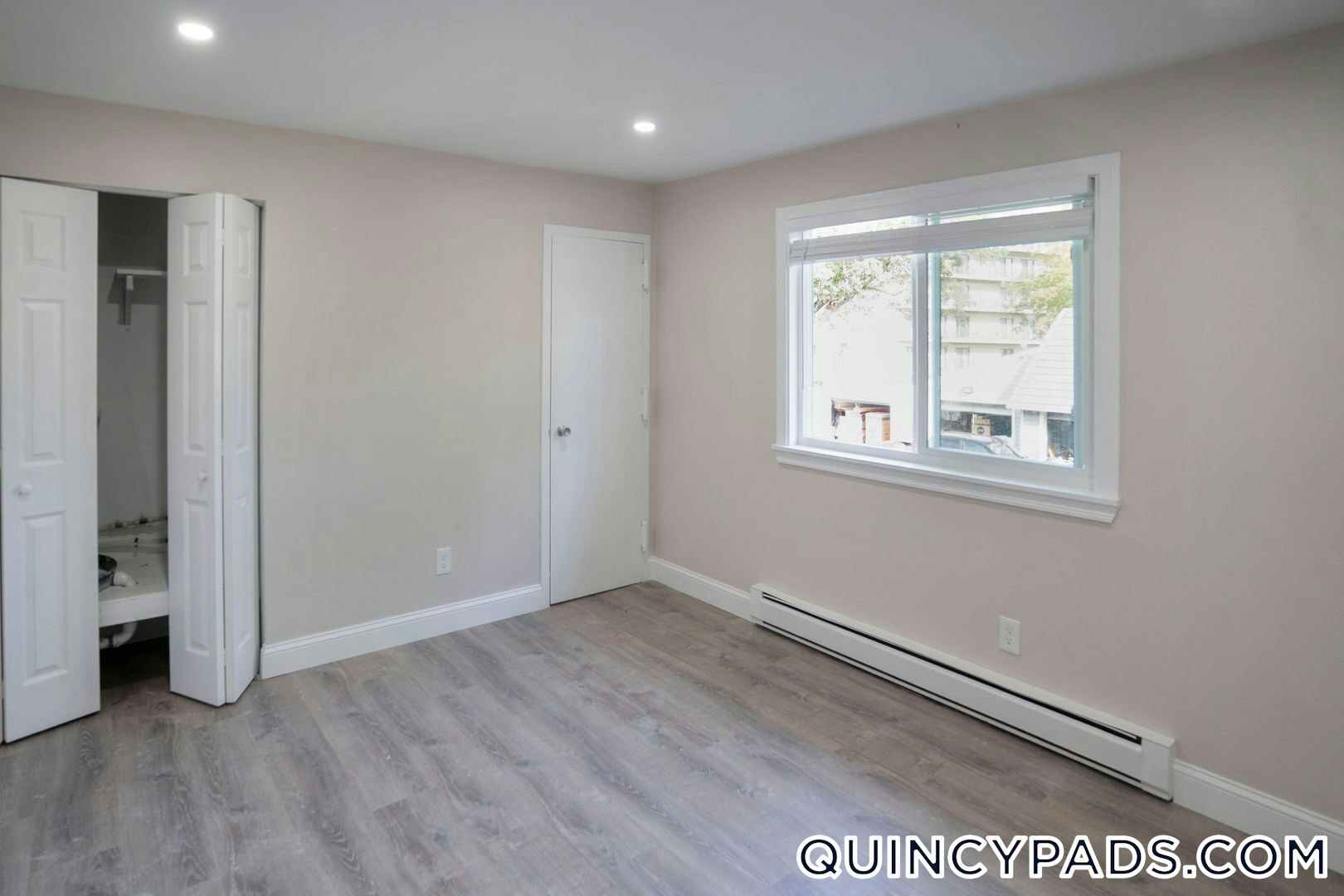 Building Photo - 40 Presidential Dr